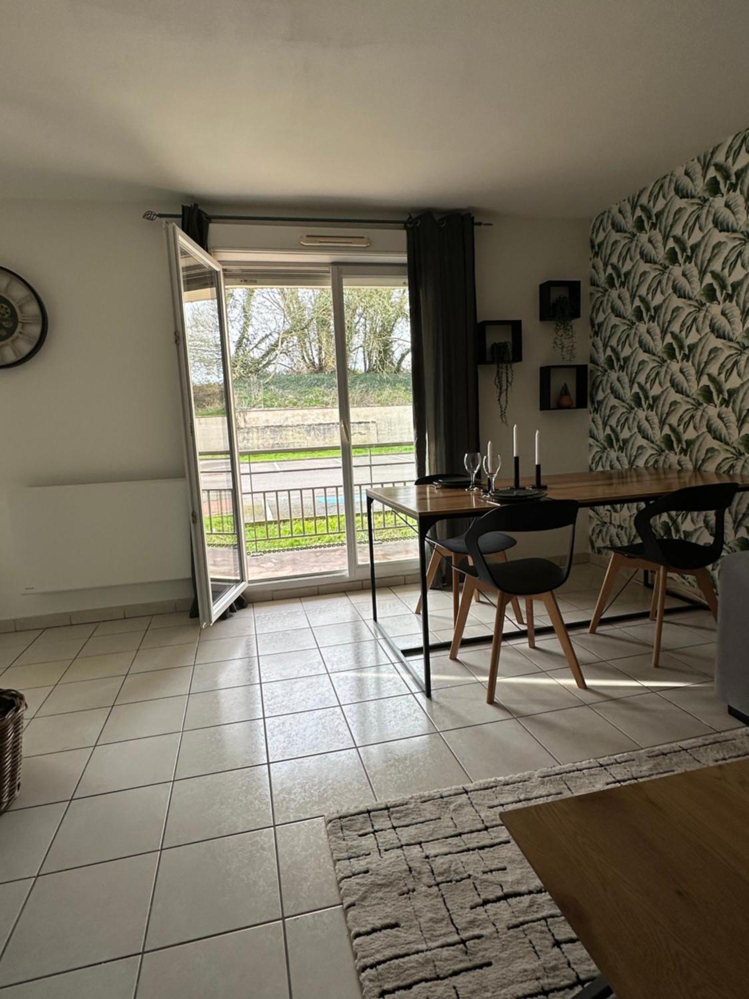 Entierement Renove Apartamento *