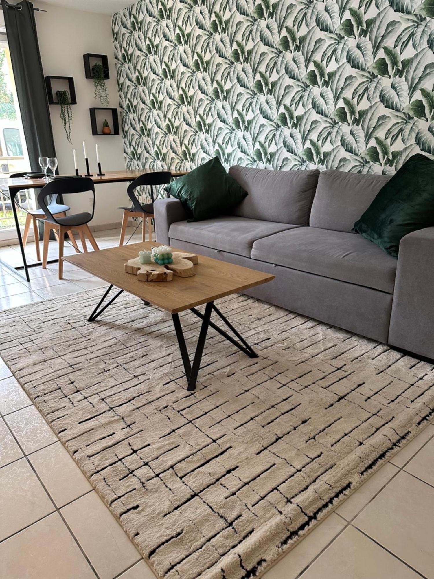 Entierement Renove Apartamento *
