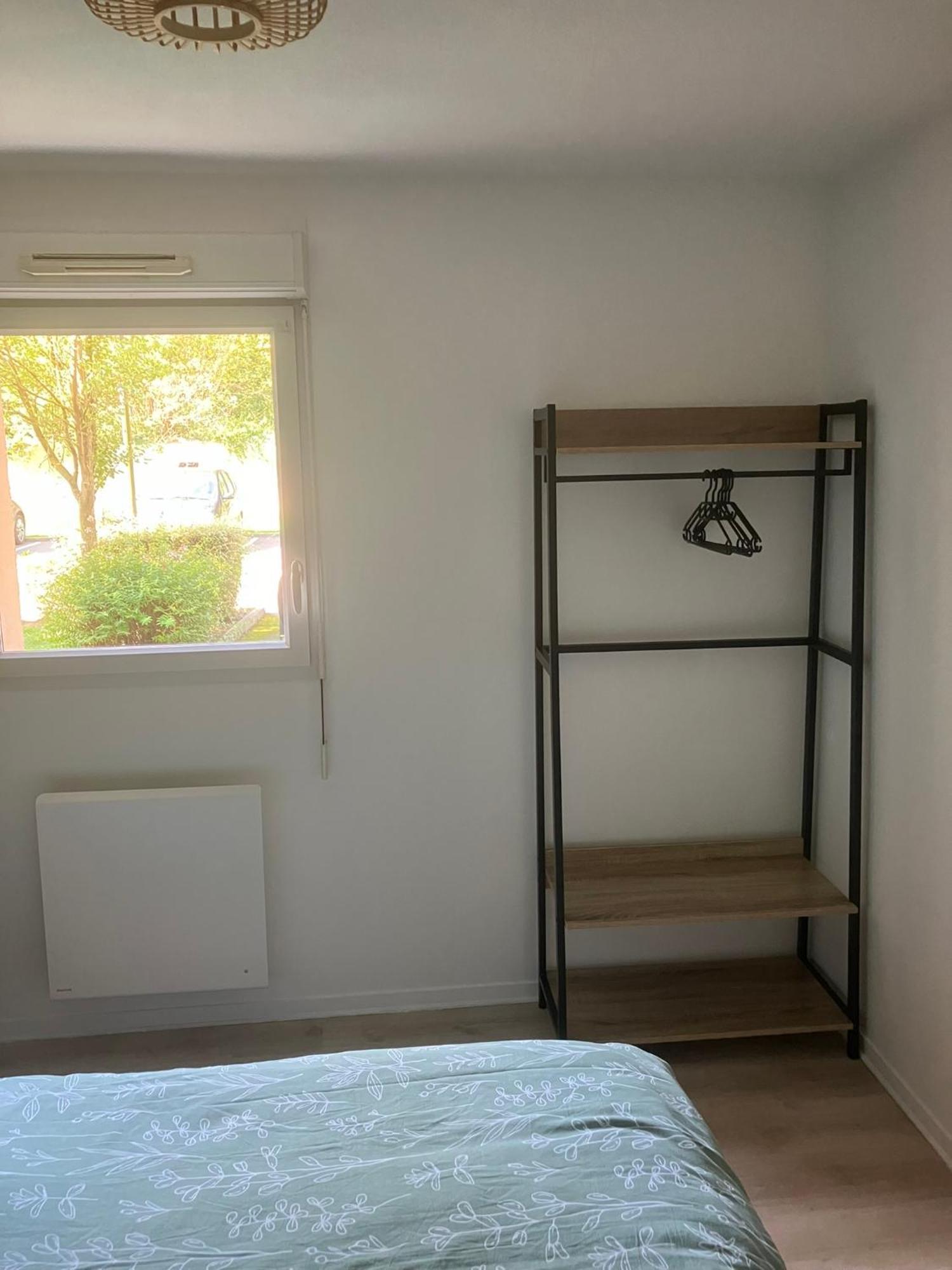 Entierement Renove * Roye (Somme)